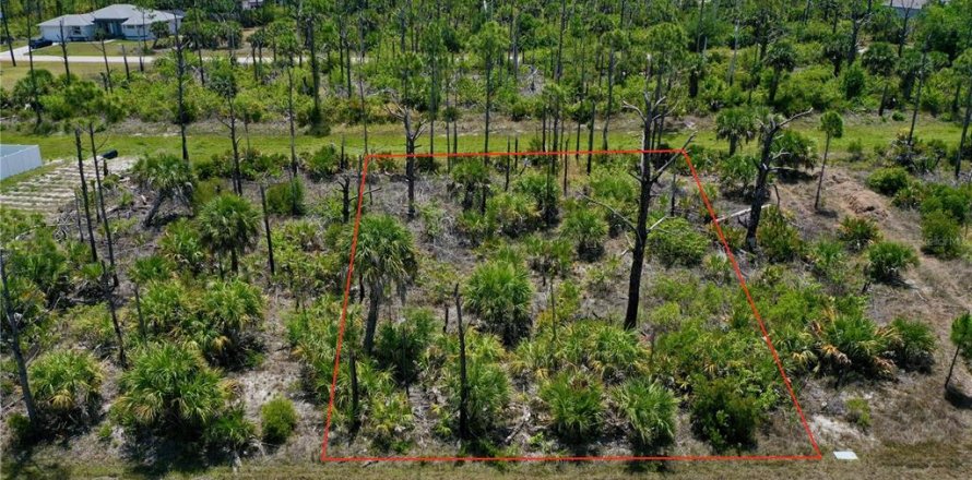 Terrain à Port Charlotte, Floride № 2226886