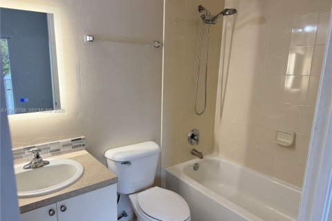 Adosado en venta en Homestead, Florida, 2 dormitorios, 132.94 m2 № 2030559 - foto 9