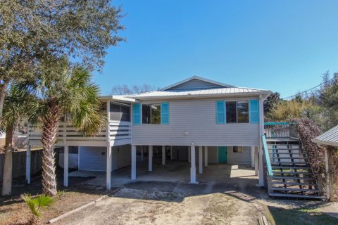 House in Panama City Beach, Florida 4 bedrooms, 168.43 sq.m. № 559521 - photo 1