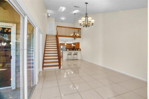 Купить таунхаус в Норт-Лодердейл, Флорида 3 спальни, 124.12м2, № 2059769 - фото 7