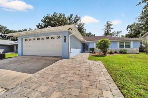 Villa ou maison à Ocala, Floride 3 chambres, 214.14 m2 № 2400051