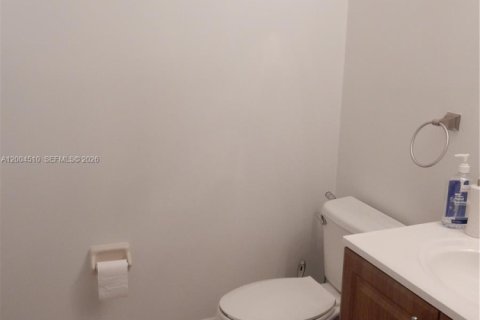 Villa ou maison à vendre à Doral, Floride: 5 chambres, 264.77 m2 № 2068489 - photo 7