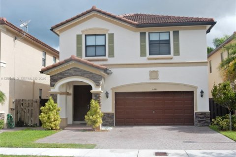 Villa ou maison à vendre à Doral, Floride: 5 chambres, 264.77 m2 № 2068489 - photo 25