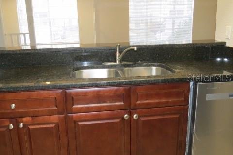 Condo in Orlando, Florida, 2 bedrooms  № 1803653 - photo 6