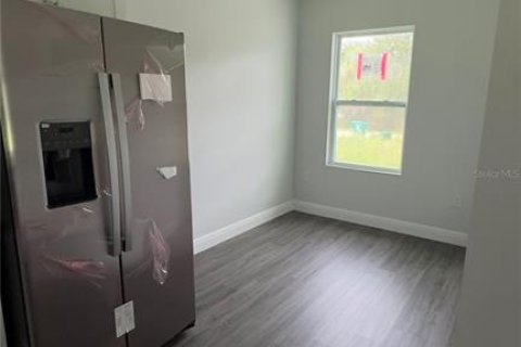 Immobilier commercial à vendre à Port Charlotte, Floride: 6 chambres, 227.98 m2 № 2329084 - photo 7