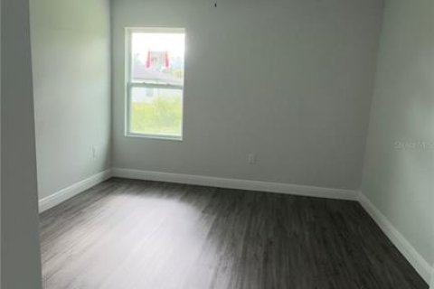 Immobilier commercial à vendre à Port Charlotte, Floride: 6 chambres, 227.98 m2 № 2329084 - photo 24
