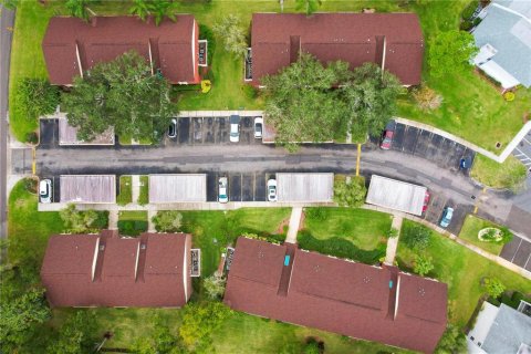 Condo in Oldsmar, Florida, 2 bedrooms  № 1912650 - photo 12