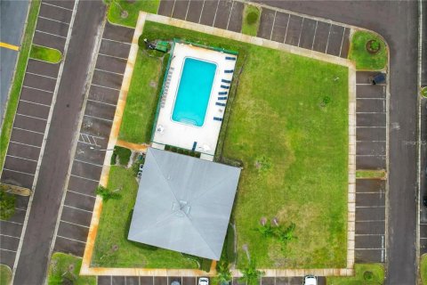 Condo in Oldsmar, Florida, 2 bedrooms  № 1912650 - photo 13