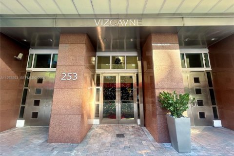 Снять в аренду кондоминиум в Майами, Флорида 47.01м2, № 1999695 - фото 16