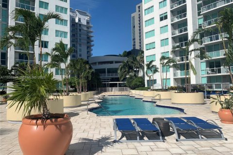 Снять в аренду кондоминиум в Майами, Флорида 47.01м2, № 1999695 - фото 19