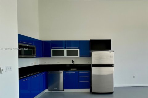 Студия в кондо в Майами, Флорида № 1999695