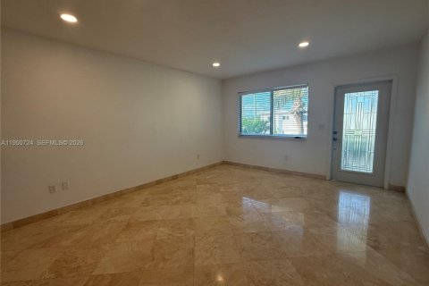 Снять в аренду кондоминиум в Майами-Бич, Флорида 2 спальни, 85.84м2, № 2006369 - фото 9