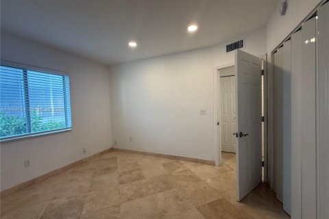 Снять в аренду кондоминиум в Майами-Бич, Флорида 2 спальни, 85.84м2, № 2006369 - фото 22