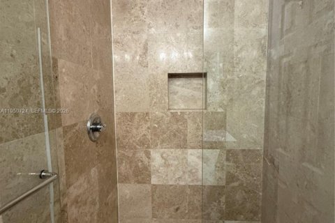 Снять в аренду кондоминиум в Майами-Бич, Флорида 2 спальни, 85.84м2, № 2006369 - фото 13