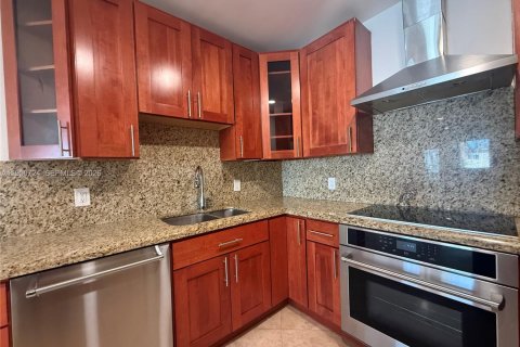 Снять в аренду кондоминиум в Майами-Бич, Флорида 2 спальни, 85.84м2, № 2006369 - фото 6