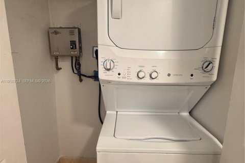 Снять в аренду кондоминиум в Майами-Бич, Флорида 2 спальни, 85.84м2, № 2006369 - фото 11