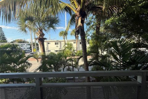 Снять в аренду кондоминиум в Майами-Бич, Флорида 2 спальни, 85.84м2, № 2006369 - фото 26