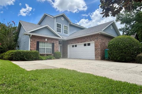 House in Alachua, Florida 3 bedrooms, 220.36 sq.m. № 2196798