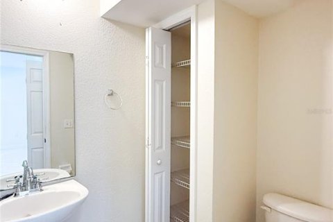 Adosado en venta en Kissimmee, Florida, 3 dormitorios, 136.38 m2 № 1873197 - foto 7