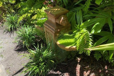 Condo in Coral Gables, Florida, 1 bedroom  № 2066223 - photo 6