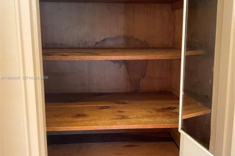 Condo in Coral Gables, Florida, 1 bedroom  № 2066223 - photo 29