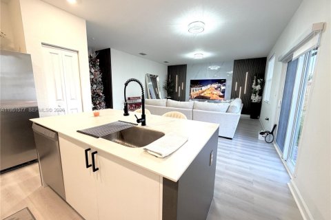 Casa en alquiler en Homestead, Florida, 5 dormitorios № 2153148 - foto 17