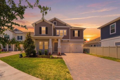 House in Winter Garden, Florida 5 bedrooms, 263.38 sq.m. № 2199355