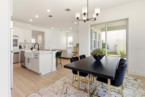 Casa en venta en Winter Garden, Florida, 5 dormitorios, 263.38 m2 № 2199355 - foto 10