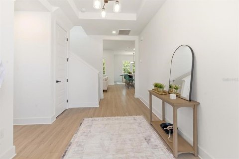 Casa en venta en Winter Garden, Florida, 5 dormitorios, 263.38 m2 № 2199355 - foto 4