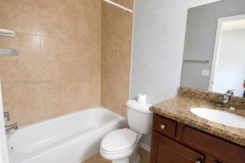 Снять в аренду квартиру в Делрей-Бич, Флорида 2 спальни, 111.48м2, № 2168179 - фото 6