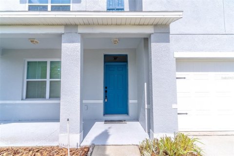 House in Haines City, Florida 5 bedrooms, 243.03 sq.m. № 2199961 - photo 8
