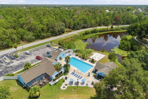 Condo in Weeki Wachee, Florida, 1 bedroom № 2258342 - photo 17