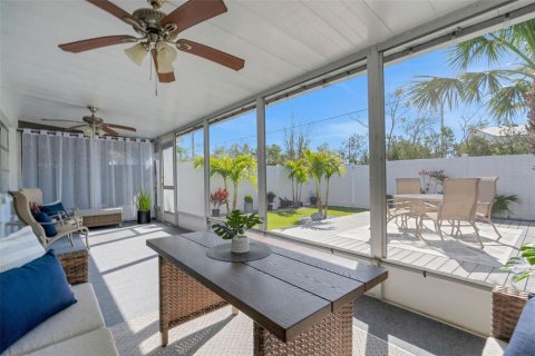 Casa en venta en Holmes Beach, Florida, 2 dormitorios, 87.33 m2 № 1831365 - foto 19
