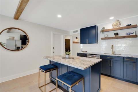 Casa en venta en Holmes Beach, Florida, 2 dormitorios, 87.33 m2 № 1831365 - foto 8