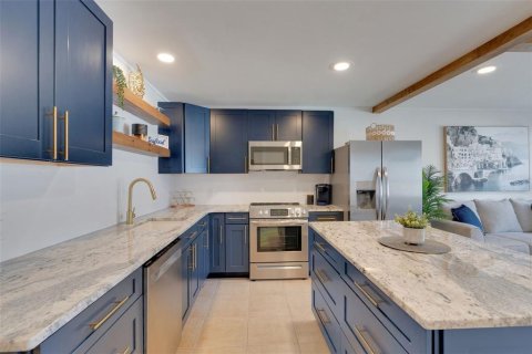 Casa en venta en Holmes Beach, Florida, 2 dormitorios, 87.33 m2 № 1831365 - foto 11