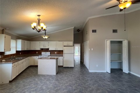 Immobilier commercial à vendre à Port Charlotte, Floride: 4 chambres, 187.66 m2 № 2150759 - photo 15