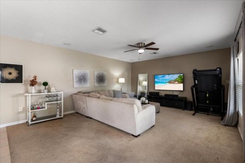Casa en venta en Kissimmee, Florida, 4 dormitorios, 261.43 m2 № 2339084 - foto 10