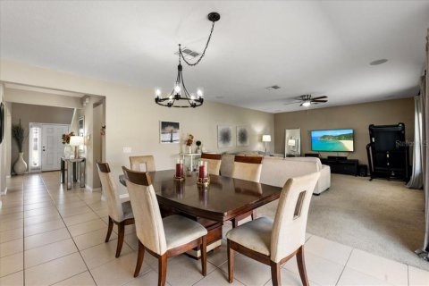 Casa en venta en Kissimmee, Florida, 4 dormitorios, 261.43 m2 № 2339084 - foto 9