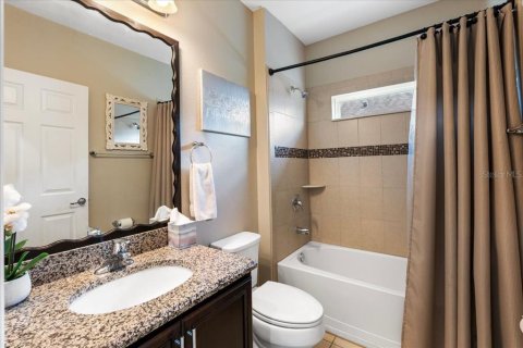 Casa en venta en Kissimmee, Florida, 4 dormitorios, 261.43 m2 № 2339084 - foto 27