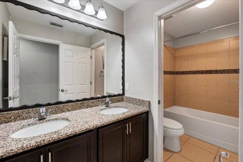 Casa en venta en Kissimmee, Florida, 4 dormitorios, 261.43 m2 № 2339084 - foto 26
