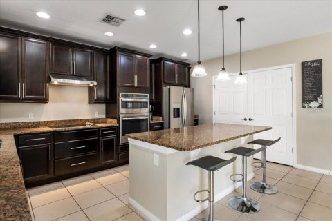 Casa en venta en Kissimmee, Florida, 4 dormitorios, 261.43 m2 № 2339084 - foto 7