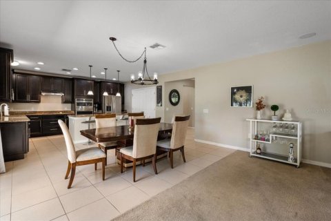Casa en venta en Kissimmee, Florida, 4 dormitorios, 261.43 m2 № 2339084 - foto 5