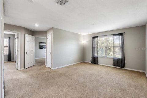 Casa en venta en Kissimmee, Florida, 4 dormitorios, 261.43 m2 № 2339084 - foto 19