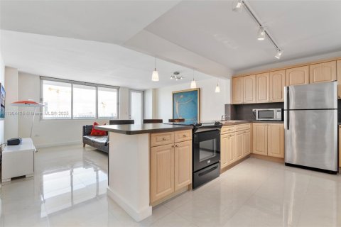 Купить кондоминиум в Майами-Бич, Флорида 1 спальня, 84.73м2, № 1963986 - фото 8