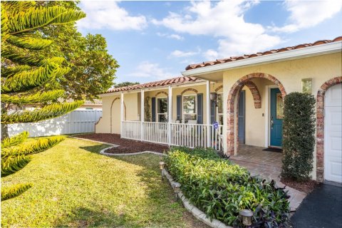 Villa ou maison à vendre à Coral Springs, Floride: 4 chambres, 195.28 m2 № 2028259 - photo 7