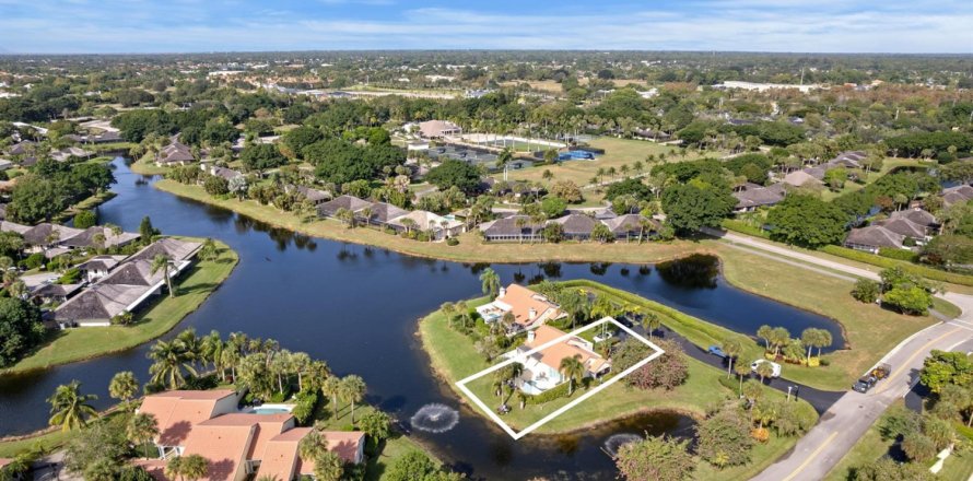 Townhouse in Wellington, Florida 1 bedroom, 67.35 sq.m. № 2082802