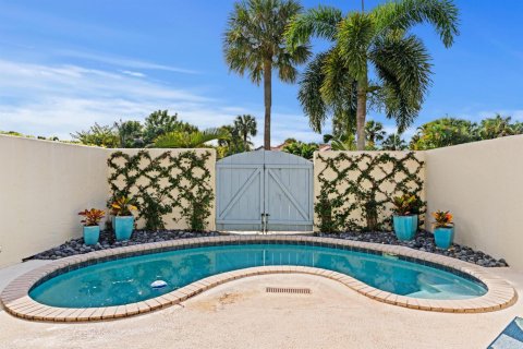 Townhouse in Wellington, Florida 1 bedroom, 67.35 sq.m. № 2082802 - photo 13