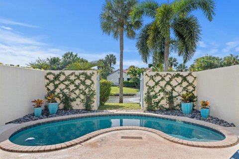 Townhouse in Wellington, Florida 1 bedroom, 67.35 sq.m. № 2082802 - photo 12