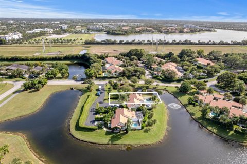 Townhouse in Wellington, Florida 1 bedroom, 67.35 sq.m. № 2082802 - photo 25