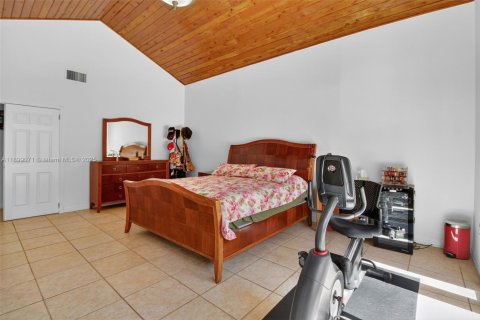 Casa en venta en Palmetto Bay, Florida, 5 dormitorios, 304.91 m2 № 1952267 - foto 21